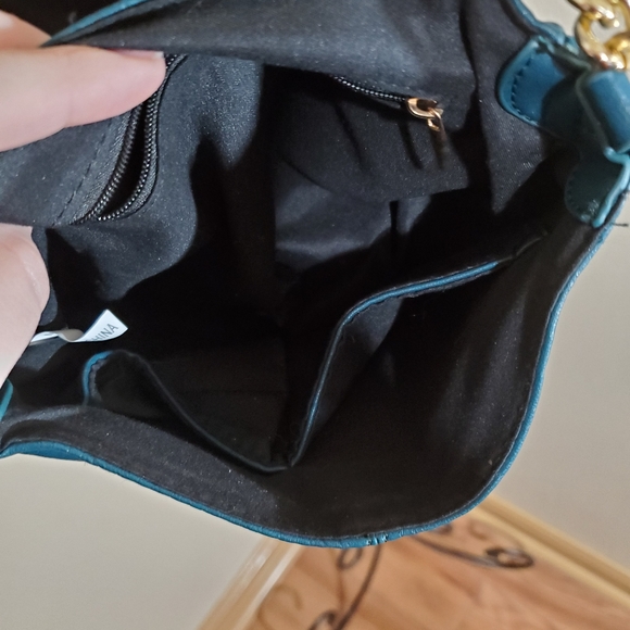 SOLD Teal Gold Boho Tassel Multi Pocket Crossbody - Picture 3 of 6